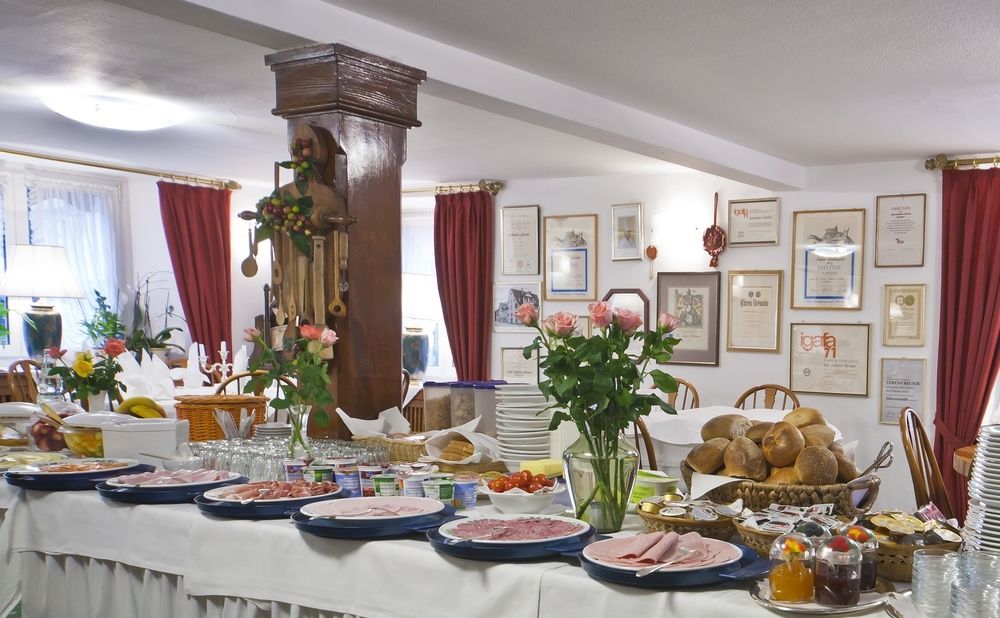 Hotel Goldener Sternen Konstanz Luaran gambar