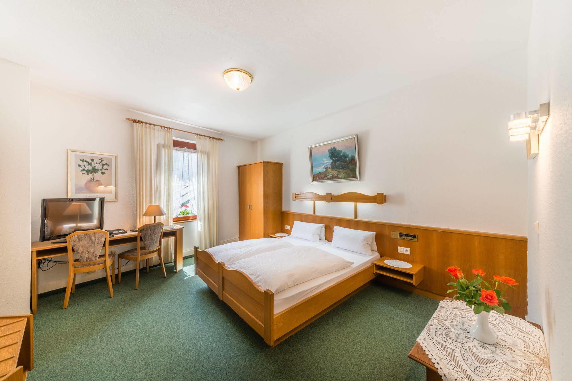 Hotel Goldener Sternen Konstanz Luaran gambar
