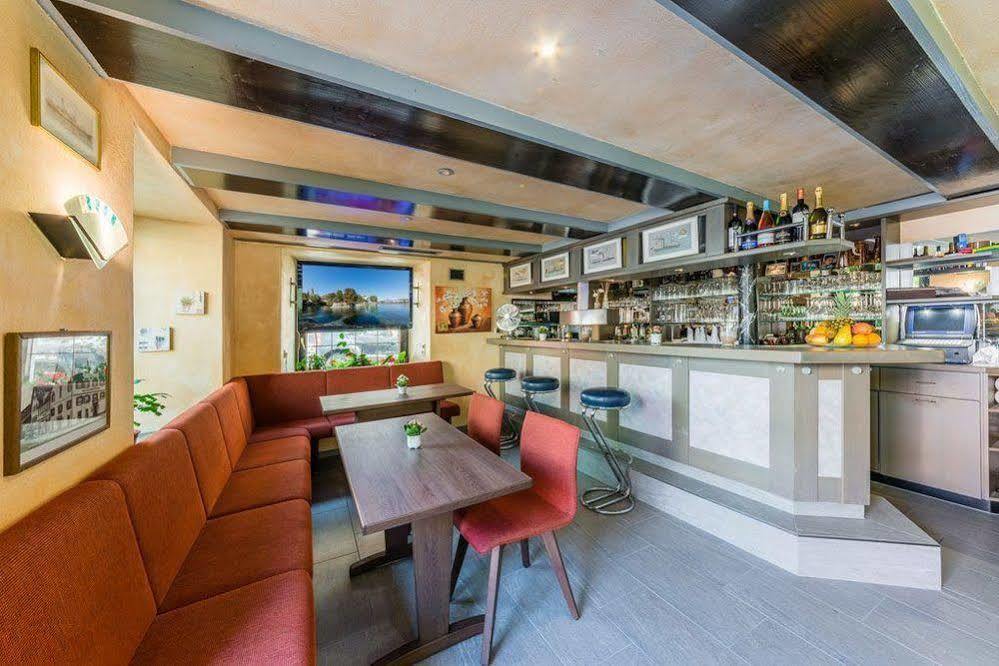 Hotel Goldener Sternen Konstanz Luaran gambar