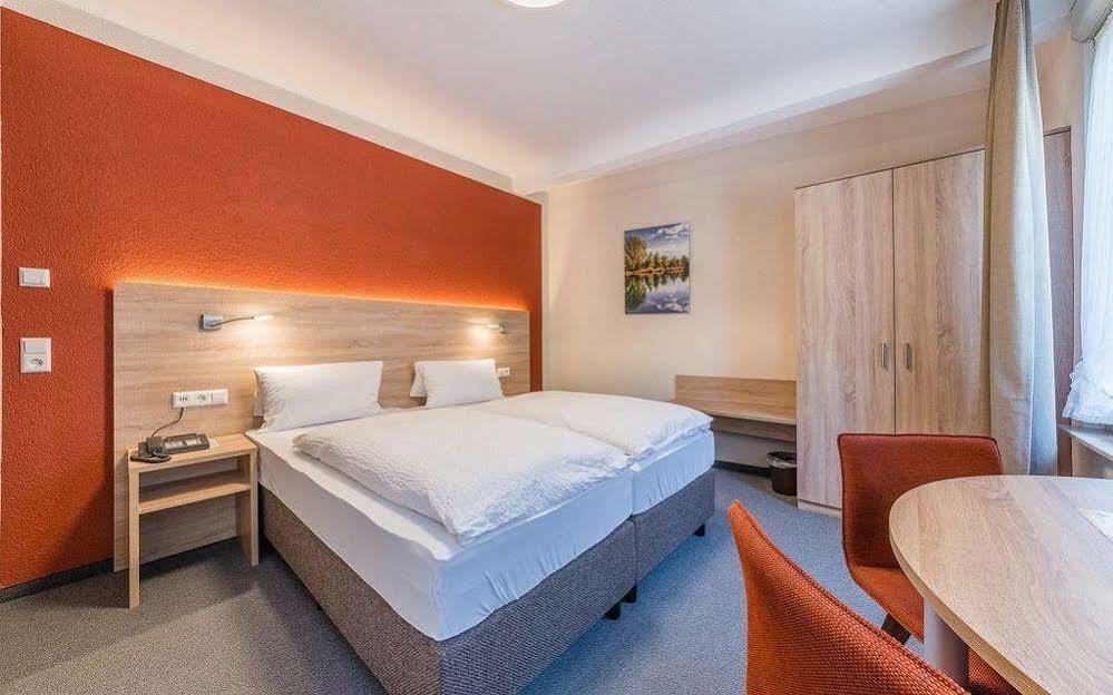 Hotel Goldener Sternen Konstanz Luaran gambar